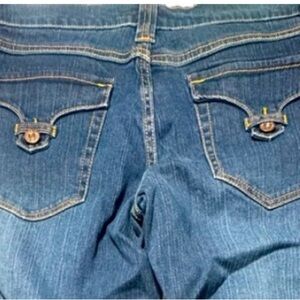 Daisy Fuentes boot cut jeans NWOT (1AA0031)